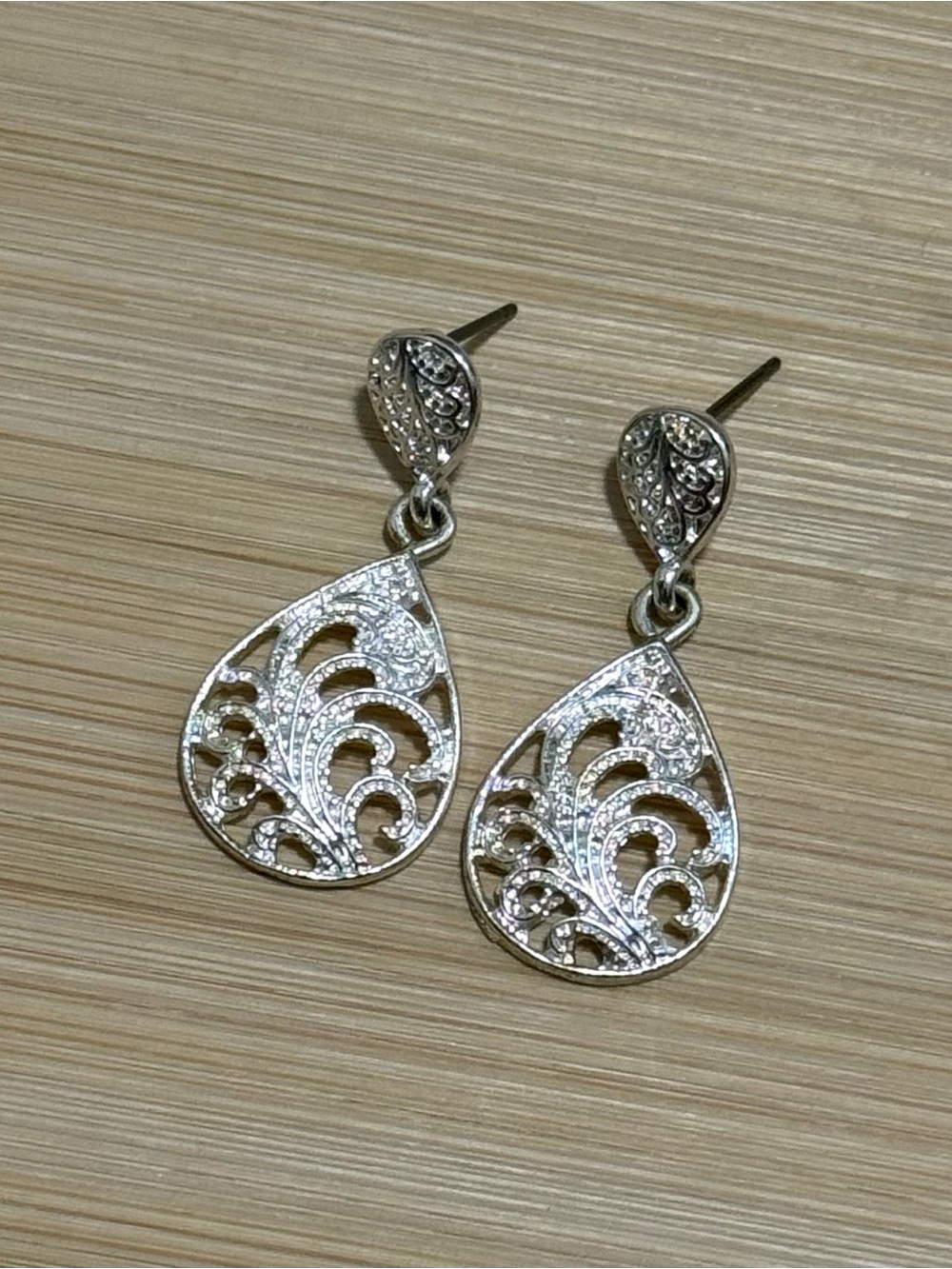 Silver Tone Filigree Teardrop Dangle Earrings